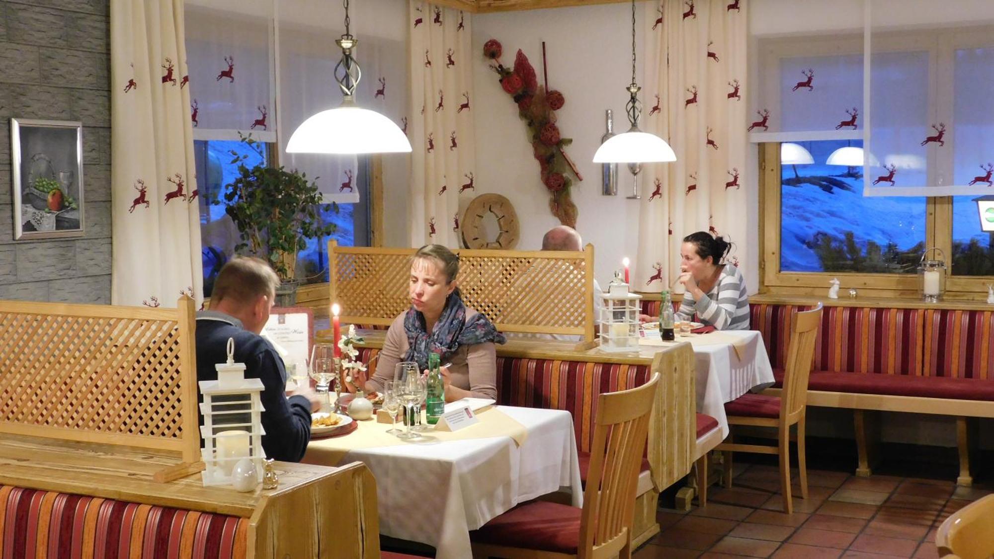 Alpenhotel & Aparthotel Lanz Hohentauern Bagian luar foto